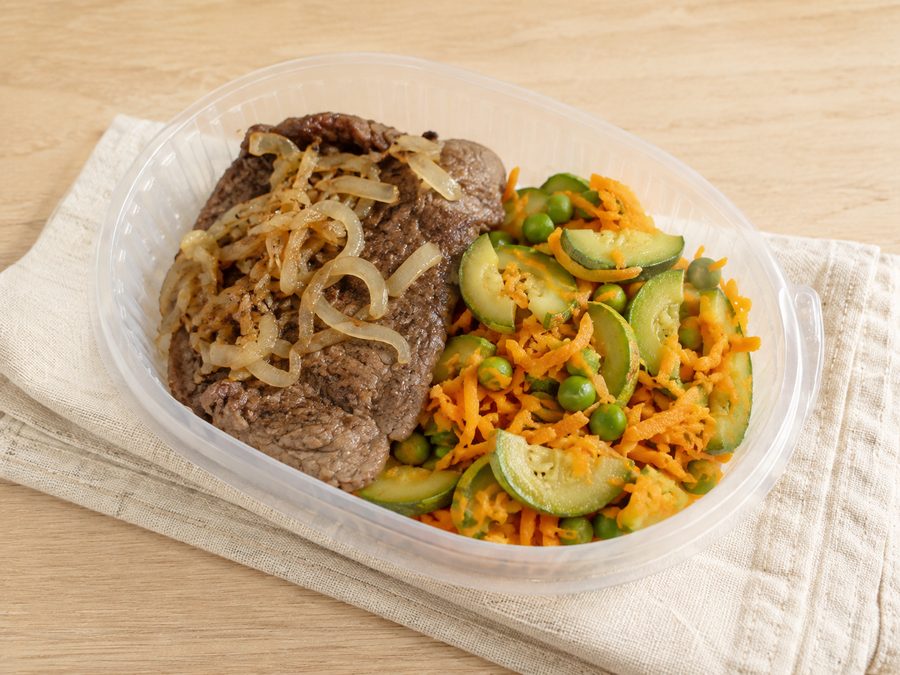 Bife con cebolla